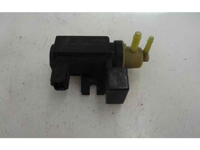 Vstřikovací lišta 55563534 Opel Zafira B Z19DT