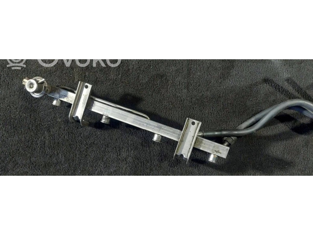 Топливная рампа Saab 9-5 2.0