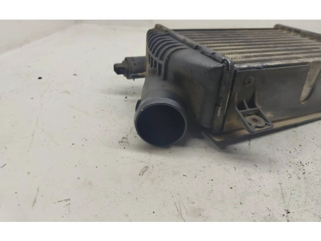 Интеркулер 701145805A Volkswagen Transporter - Caravelle T4