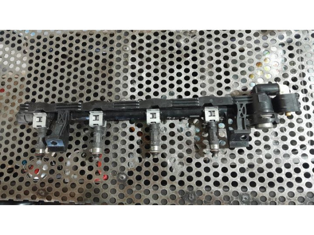 Топливная рампа    Ford S-MAX  