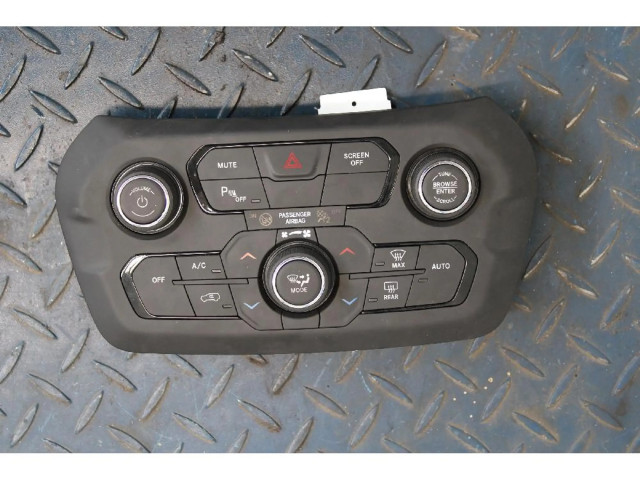 Блок управления климат-контролем    Jeep Renegade