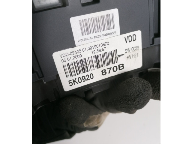 Панель приборов 5K0920870B   Volkswagen Golf VI       
