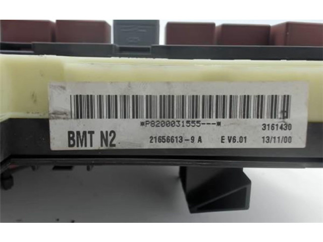 Блок предохранителей 8200031555 Renault Clio II