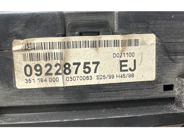 Přístrojová deska Opel Zafira A 2000 09228757, 03070063
