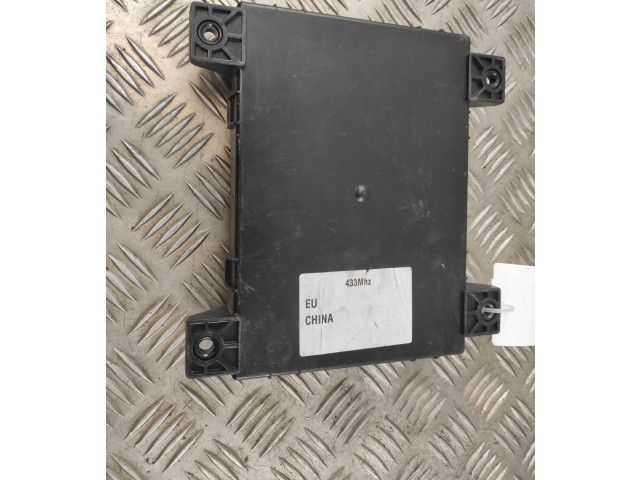 Блок комфорта 0747G02X, 80111604 Tesla Model S