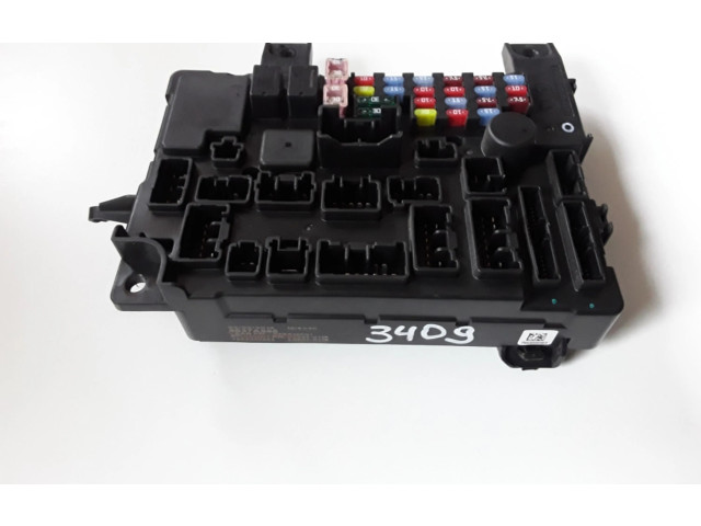 Блок предохранителей 8637A885 Mitsubishi Outlander