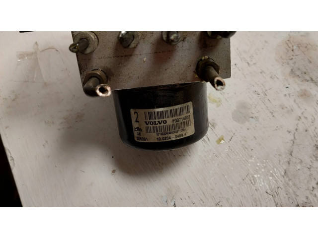 Блок АБС 30714956, 00401396D0 Volvo V70 2000-2004 года