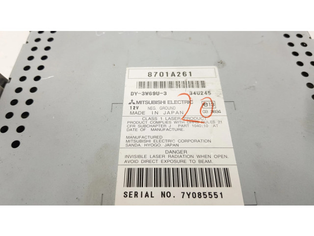 Радио/ проигрыватель CD/DVD / навигация