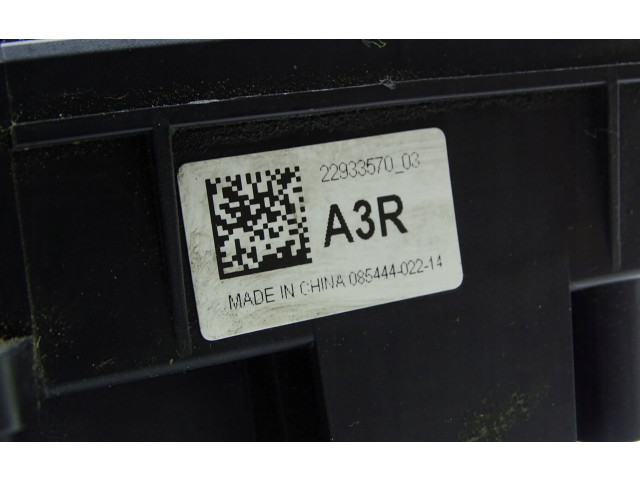 Блок предохранителей 22933570, 22933570 Vauxhall Insignia A