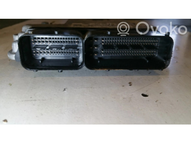 Блок управления двигателя 045906013Q, 0281015049 Skoda Fabia Mk2 (5J)