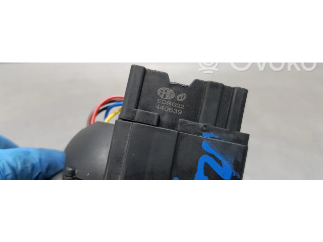 Включатель регулировки освещения панели