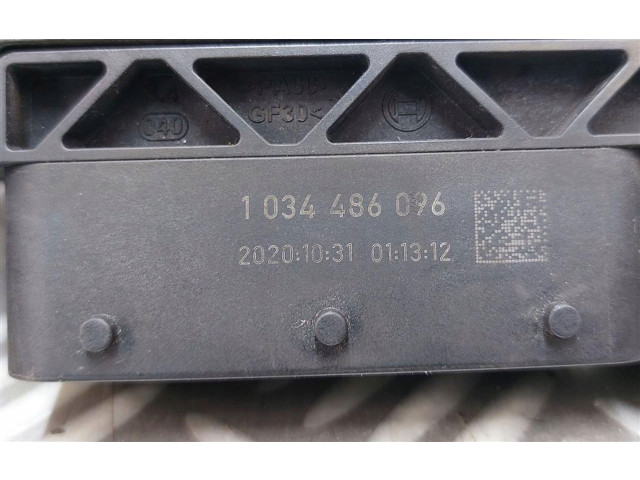 Блок управления двигателем Блок управления 32255068 Volvo XC40