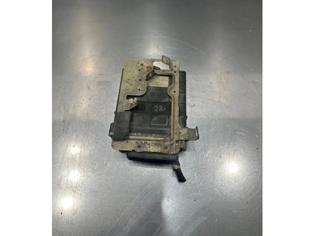 Блок управления двигателем Блок управления 037906025T, 00HC010943 Volkswagen Golf III