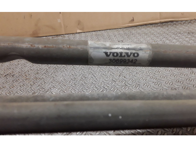 Генератор 30699342 Volvo V50