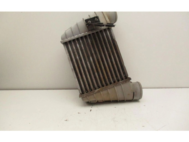 Интеркулер  8L9145805H   Audi A3 S3 8L 