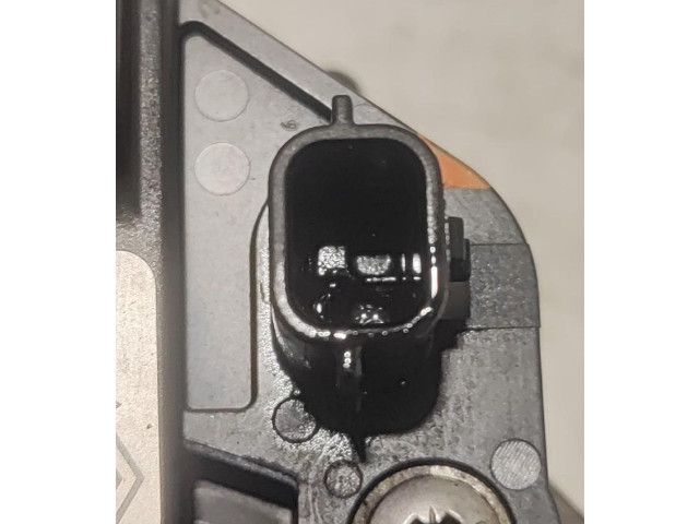 Генератор 231001568R, BOSCH   Dacia Dokker      