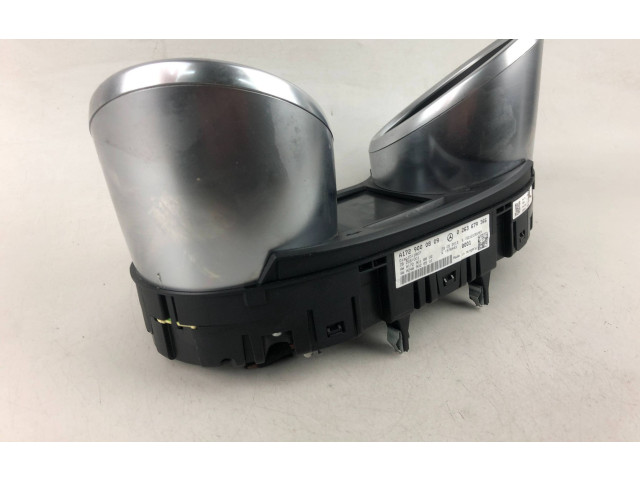 Přístrojová deska Mercedes-Benz SLK R172 2013 A1729000809