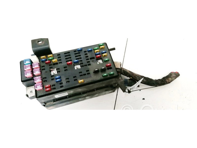 Блок предохранителей  9122038000, 91220-38000   Hyundai Sonata    