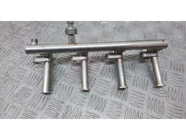 Vstřikovací lišta 31303876, 31303496 Volvo XC60