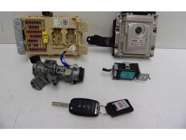 Блок предохранителей 91950-H8520   KIA Rio    