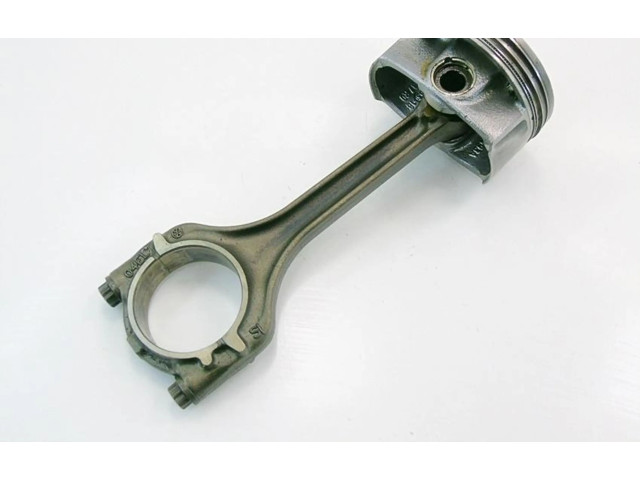  Поршень с шатуном  7493A  Skoda Fabia Mk3 (NJ)  