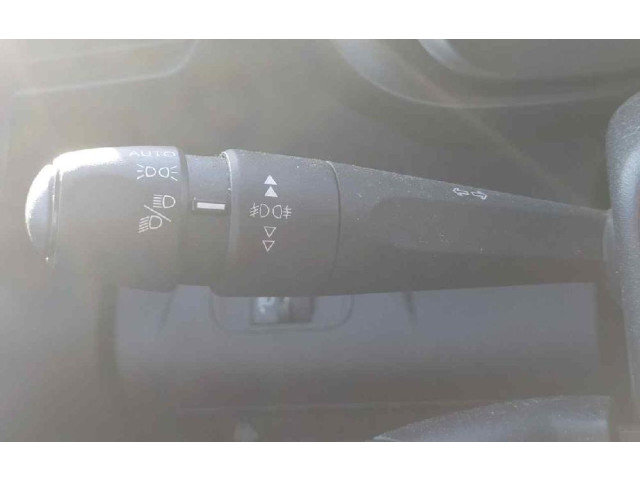 Ручка стеклоочистителей 98312569ZD Citroen Berlingo