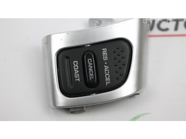 Кнопки рулевого колеса