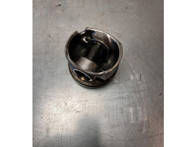 Поршень 81L150 Skoda Octavia Mk3 (5E)