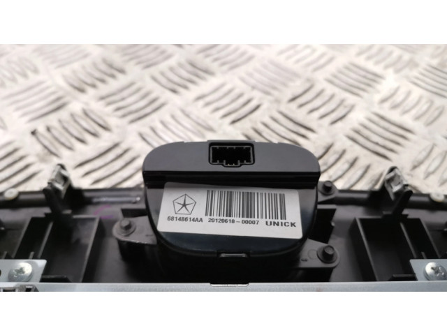 Дисплей 05064632AI Chrysler 300C