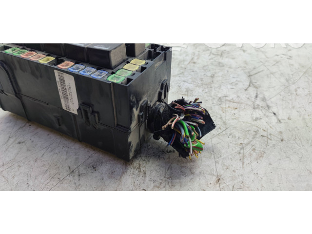 Блок предохранителей  BK2T14401, BK2T14401AHB   Ford Transit Custom    