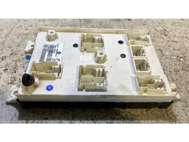 Pojistková skříňka Řídící jednotka BSM 68277392AC, YH069600625   Dodge Challenger 2015