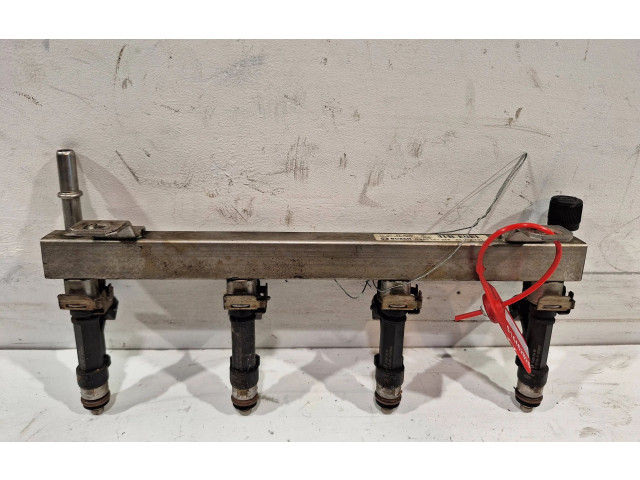 Топливная рампа 0280158181   Opel Meriva B  