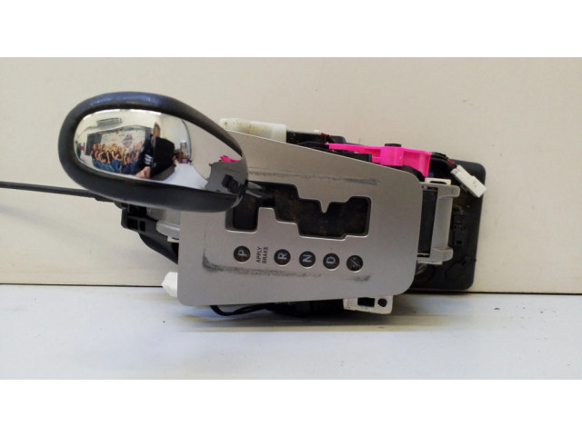 Механизм переключения передач (кулиса) (в салоне)