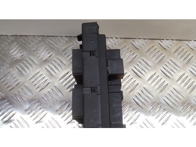 Pojistková skříňka 56050066AC, 0329111 Jeep Cherokee 2007