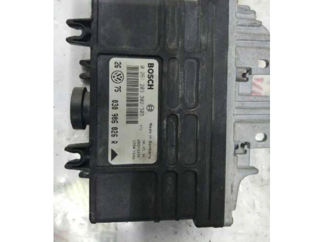 Блок управления двигателя 0261203302 Volkswagen Golf III