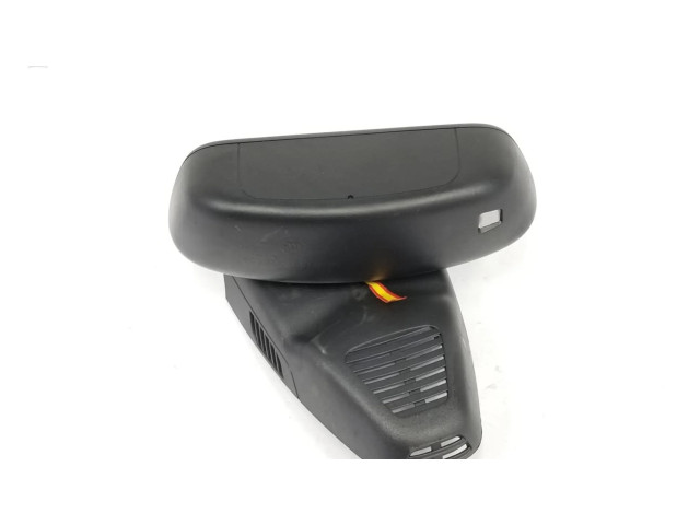 Зеркало заднего вида (в салоне)