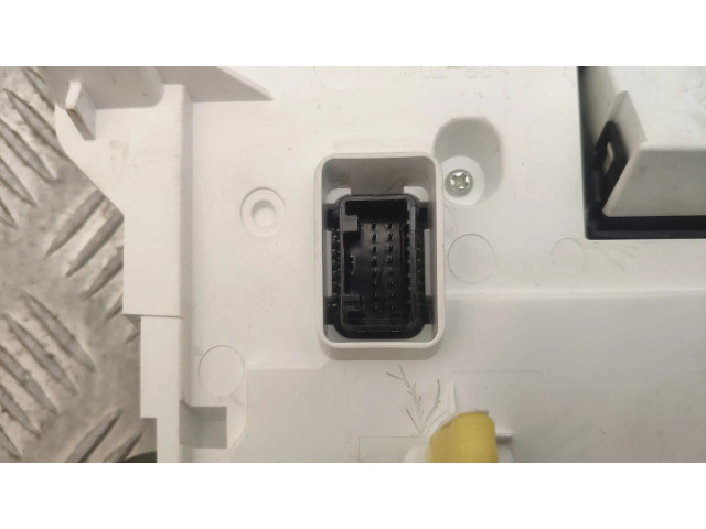 Включатель регулировки салона