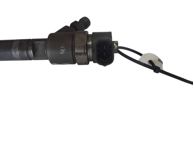 Форсунка 0445110251    Volvo V70  D5244T 