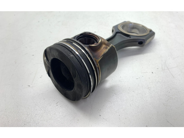 Píst A6510300117, 402402025 Mercedes-Benz E W212 651.924