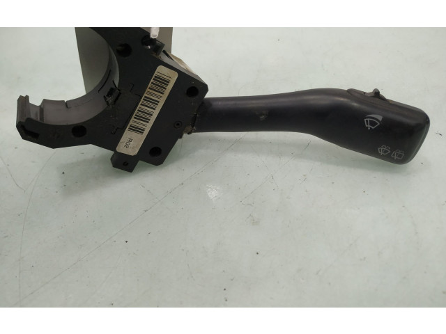 Ручка стеклоочистителей 4B0953503 Audi A3 S3 8L