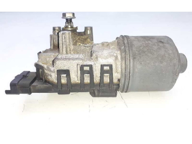 Двигатель стеклоочистителей Renault Twingo II 2007 - 2014 года 7701064031, 0390241541