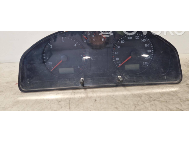 Přístrojová deska Volkswagen Transporter - Caravelle T5 2006 88311346