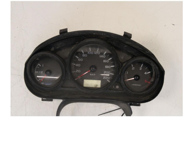 Панель приборов MN148890 Mitsubishi Colt