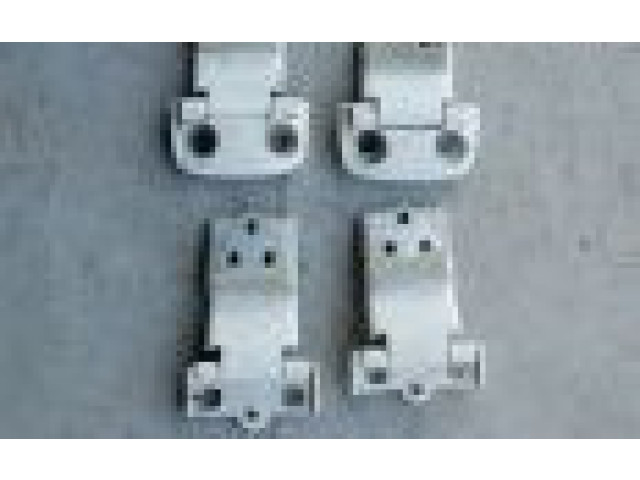 Комплект петлей багажника