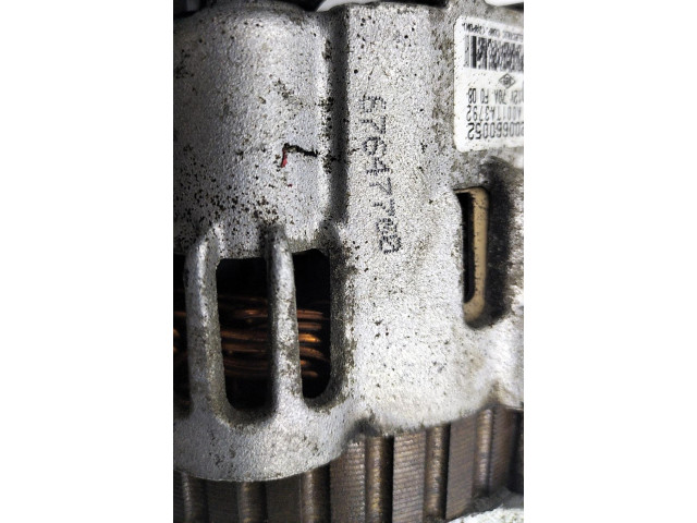 Генератор 7701477694 Dacia Sandero