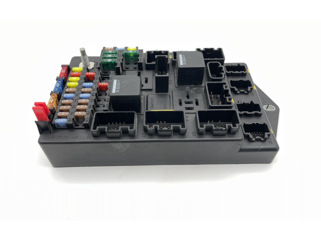 Блок предохранителей BW8314B476AH Jaguar XK - XKR