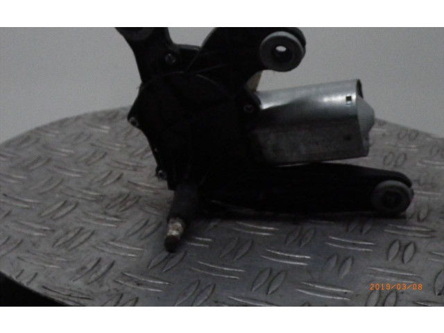 Моторчик заднего дворника 9683557580    Citroen C2