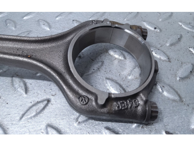 Поршень с шатуном DKLD 04C107065AT, 04E198401S Skoda Fabia Mk3 (NJ)