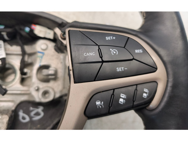 Руль Jeep Grand Cherokee  2010 - 2021 года 1034100      