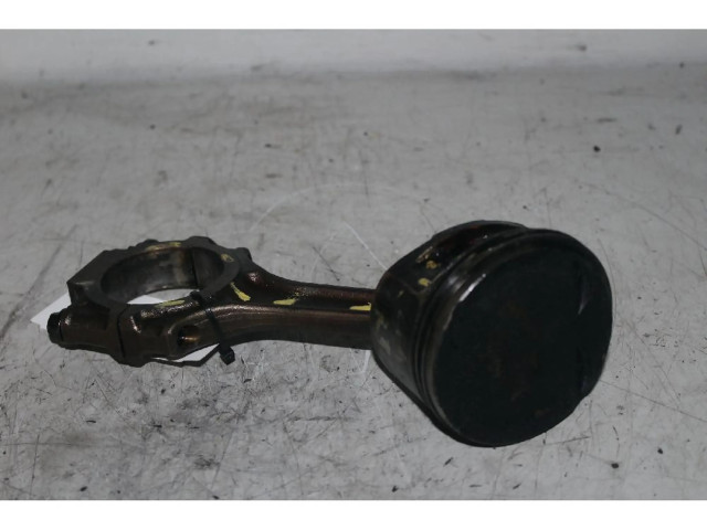 Píst Alfa Romeo 156 2.0